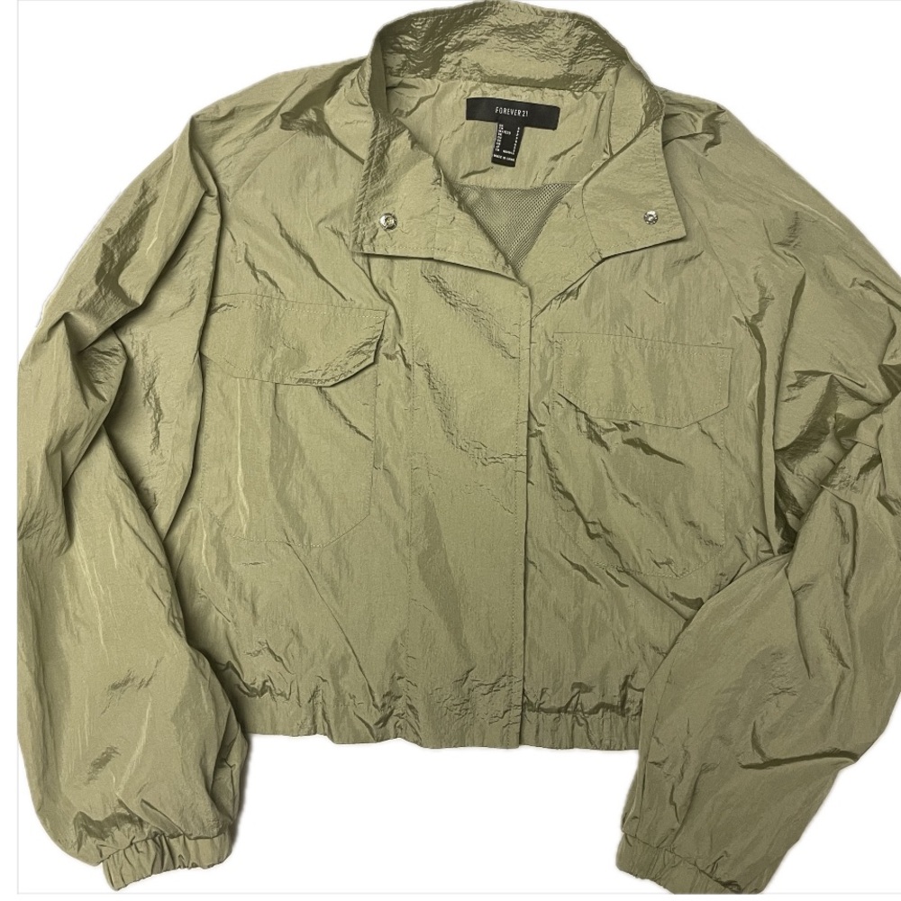 Forever 21 Green Utility Jacket Relaxed Fit Cropped Moss Green Windbreaker